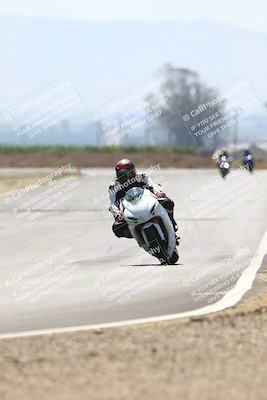 media/Jun-07-2025-TrackDaz (Sat) [[4413525952]]/C Group/240pm (Turn 9)/